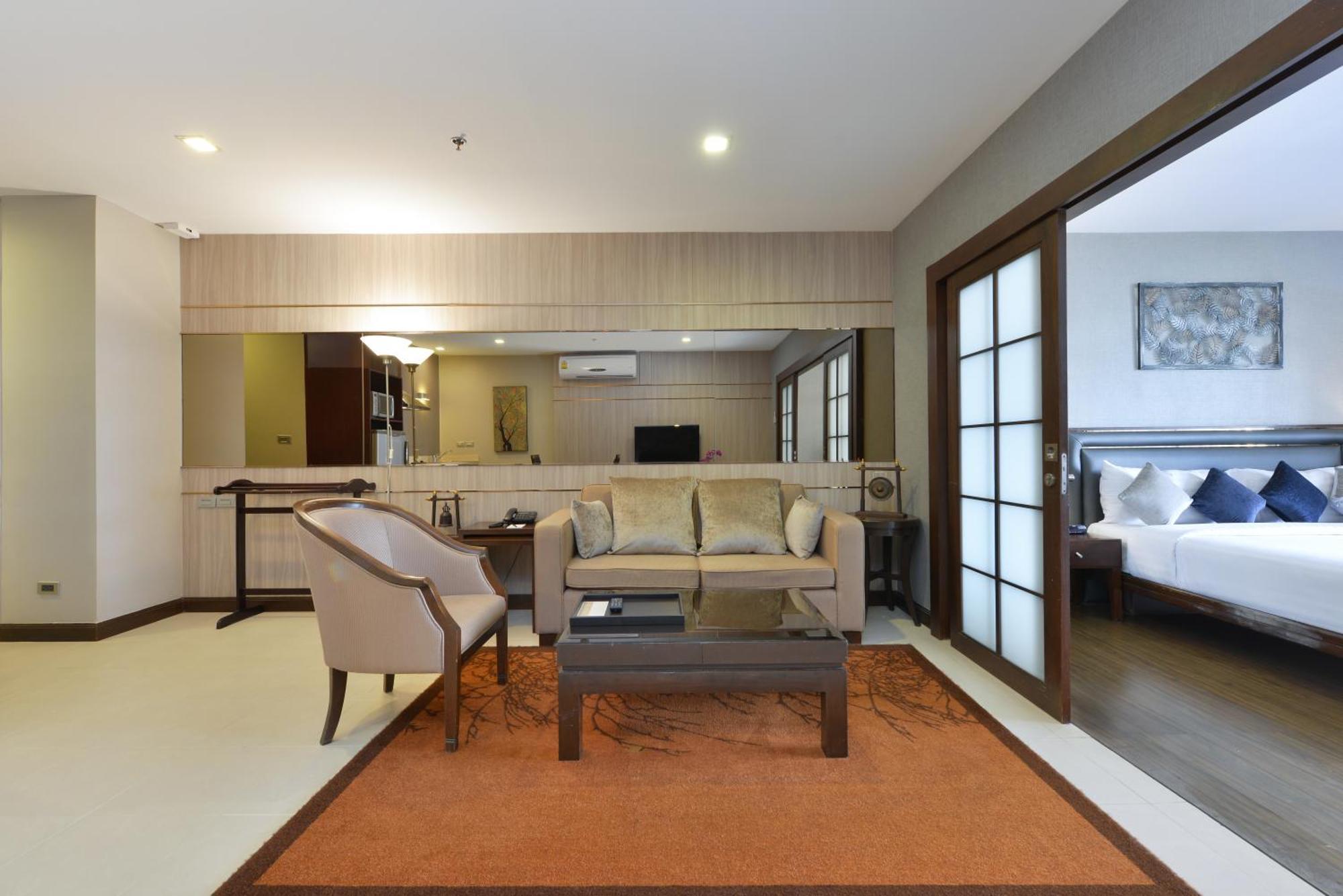 Grand Asoke Suites Boutique Residence Bangkok Exteriör bild